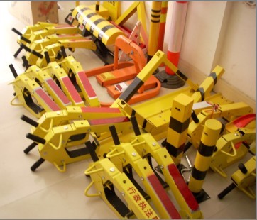 車輪鎖、車位鎖、破胎器、減速帶、凸面鏡,工廠,廠商-南寧市茂博科技